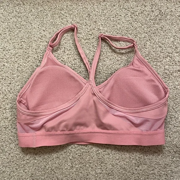 Nike Dri Fit light pink sports bra crop top removable pads adjustable strap M - Picture 2 of 4
